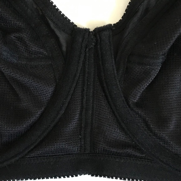 BREEZIES Lace Bra Underwire UltimAir Black Women’s Plus Size 46DD - Picture 13 of 16